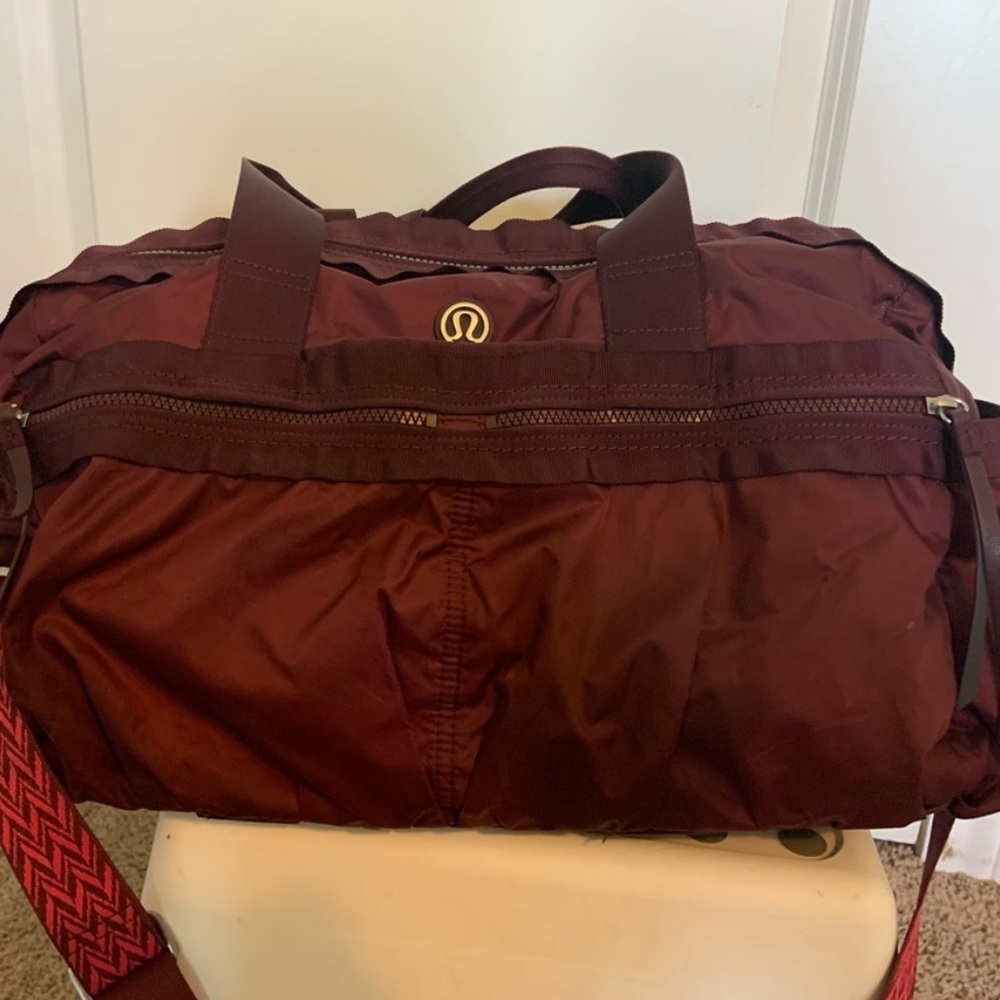 Lulu Lemon Gym to Win Duffle Bag